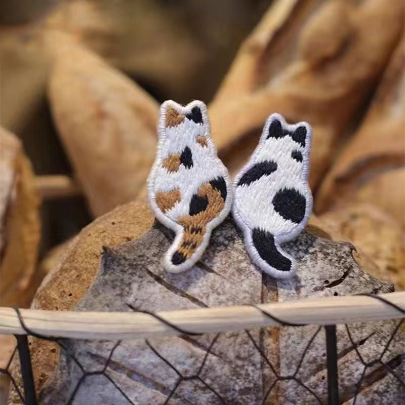Cute Cat from Behind Patches(Stick-On)