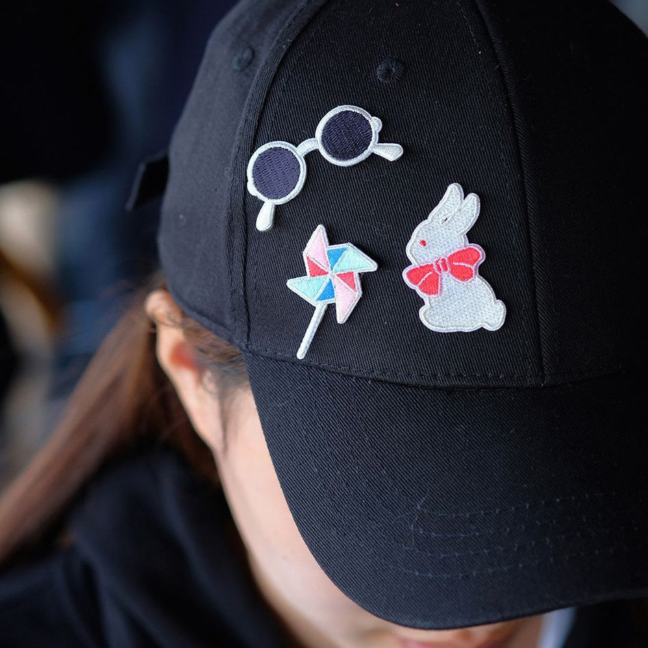 Embroidered Pins of Sunglasses、Windmill and Rabbit
