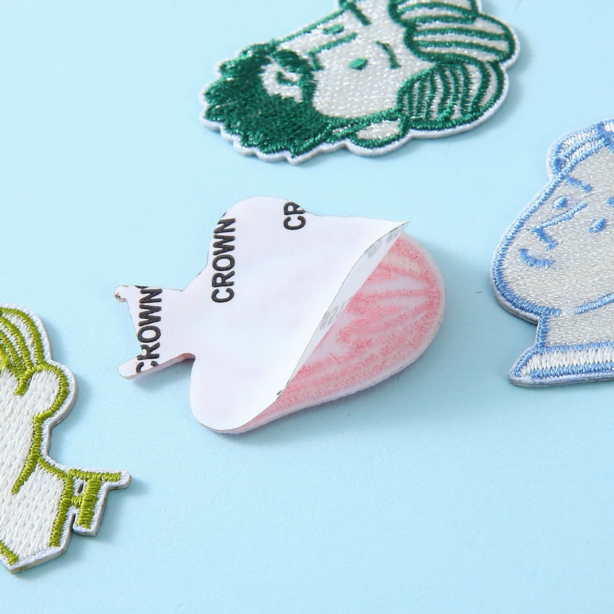 Minimalist Line Art Portrait Patches (Stick-On)